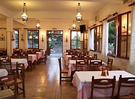Hotel Artemon