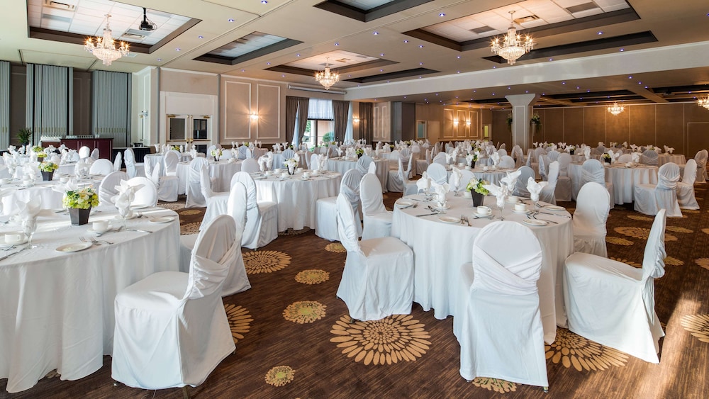Best Western Plus The Arden Park Hotel
