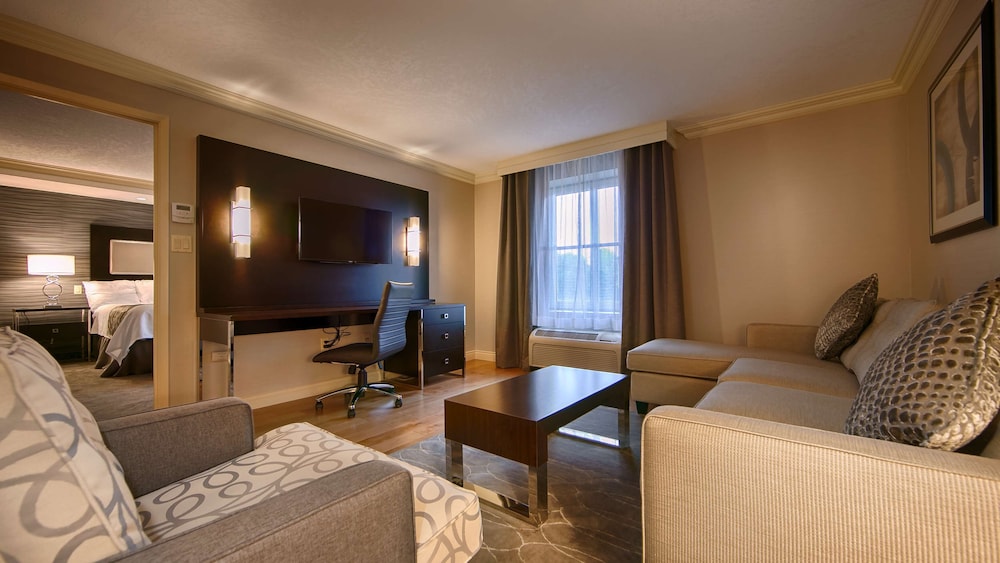 Best Western Plus The Arden Park Hotel