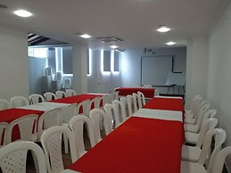 Hotel Calasanz Real