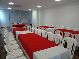 Hotel Calasanz Real