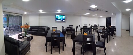 Hotel Calasanz Real