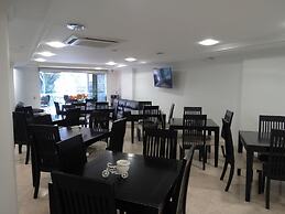 Hotel Calasanz Real