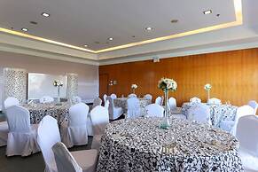 Paseo Premiere Hotel