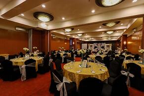 Paseo Premiere Hotel