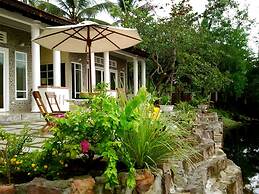 Bamboo Cottages