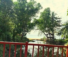 Bamboo Cottages