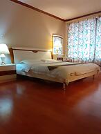 Beach Garden Hotel