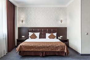 Carat Hotel