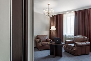 Carat Hotel