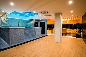 Carat Hotel