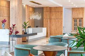 Side Story Resort & Spa
