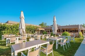 Side Story Resort & Spa