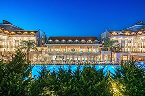 Side Story Resort & Spa