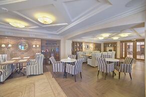 Aurora Park Hotel