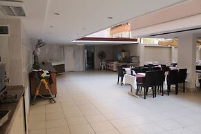 Rosella Hotels
