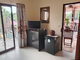 Baan Tropicana