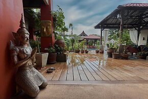 Baan Tropicana