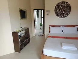 Baan Tropicana