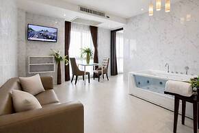 Sky Dome Resotel