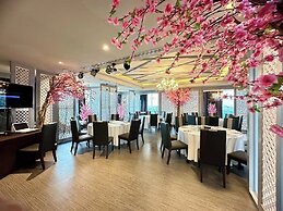 Sky Dome Resotel