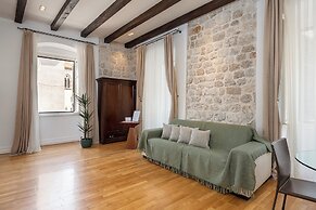 Blasius Residence