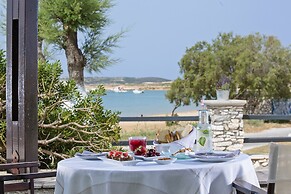 Contaratos Beach