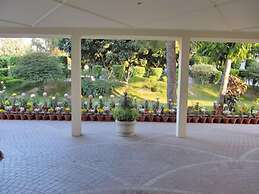Hotel Ritz Plaza
