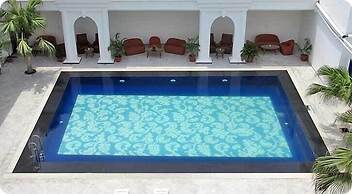 Hotel Ritz Plaza