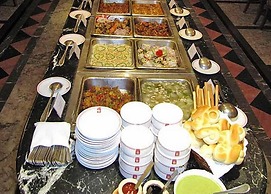 Hotel Ritz Plaza