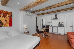 Maison Carles BnB