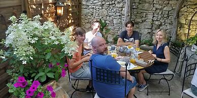 Maison Carles BnB