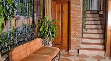 Carey House Hotel