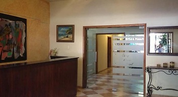 Carey House Hotel