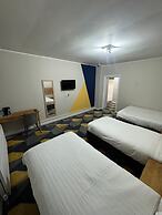 OYO Weaste Hotel