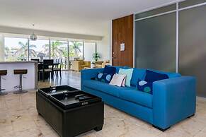 Magia Beachside by Bric