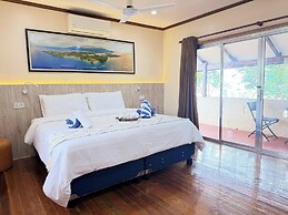 El Galleon Beach Resort Asia Divers