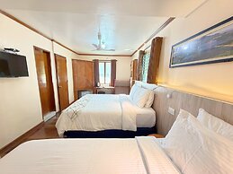 El Galleon Beach Resort Asia Divers