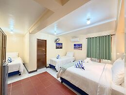 El Galleon Beach Resort Asia Divers