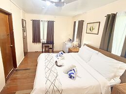 El Galleon Beach Resort Asia Divers