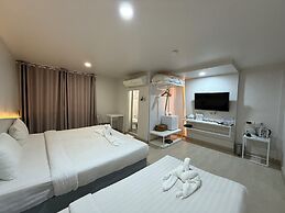 Bed by Boat Hotel & Apartment