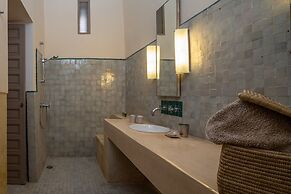 Riad Talaa12