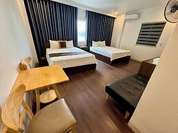 Family Transit Hotel