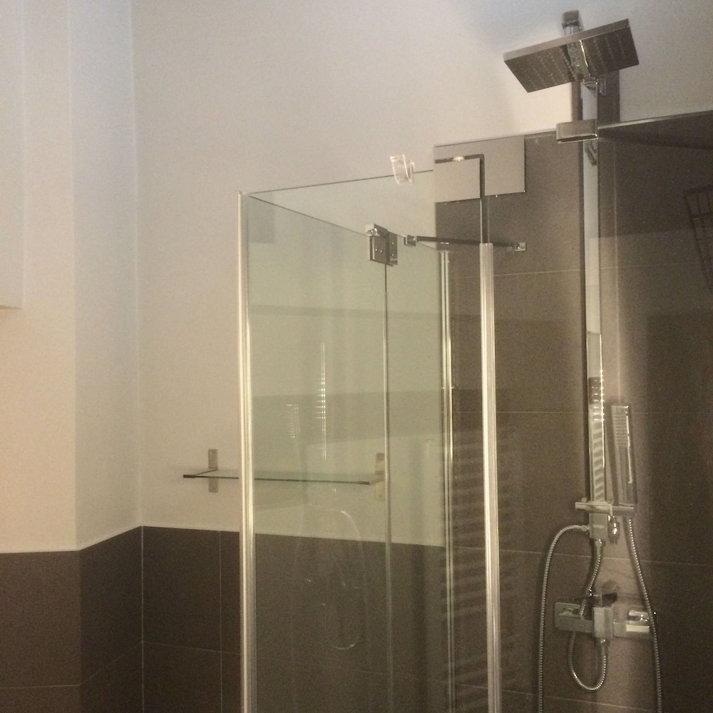 Diezmadrid Hostal