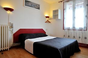 Hôtel Les Rosiers