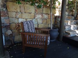 African Violet Guest Suites