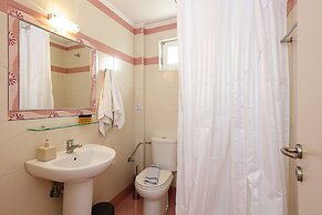 Yiannis Apartments