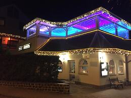 Hotel & Restaurant Park Cafe ISA
