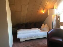 Hotel & Restaurant Park Cafe ISA