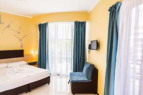 Blue Pearl Hotel